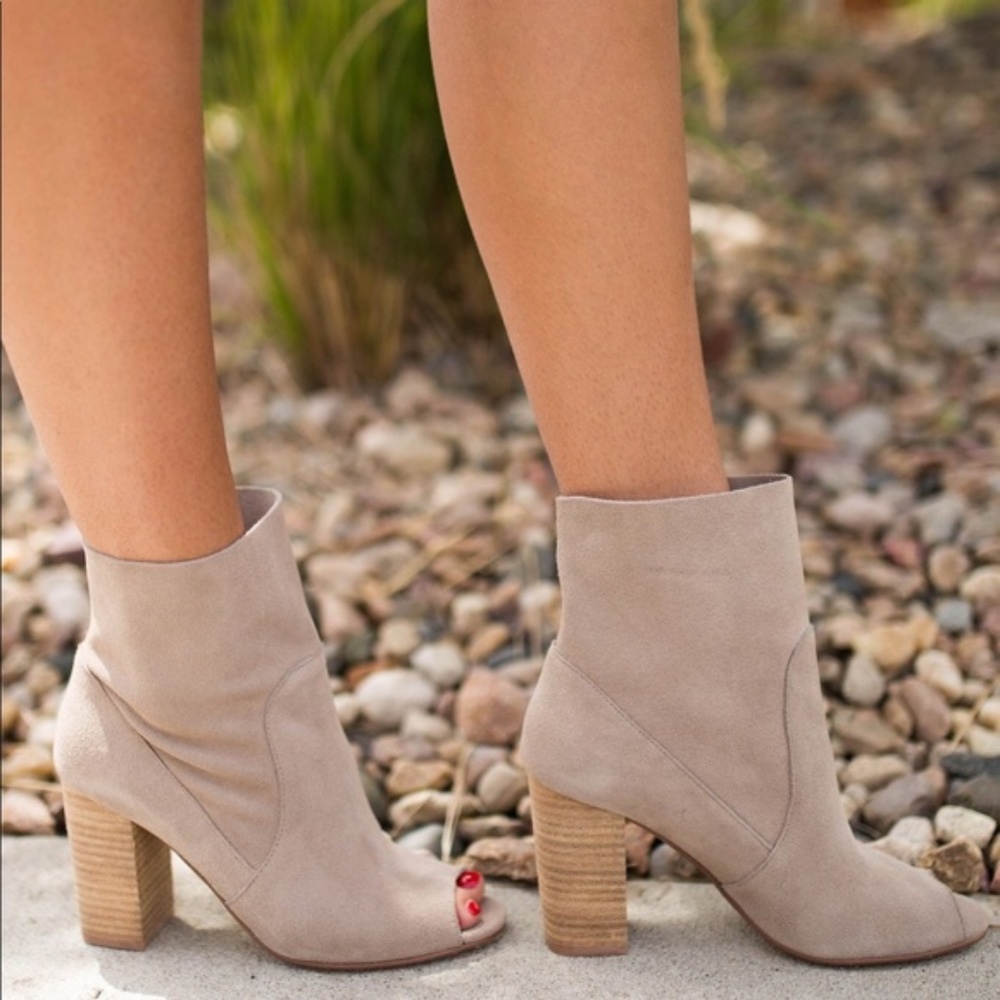 Chinese Laundry Tom Girl Taupe Split Suede Booties